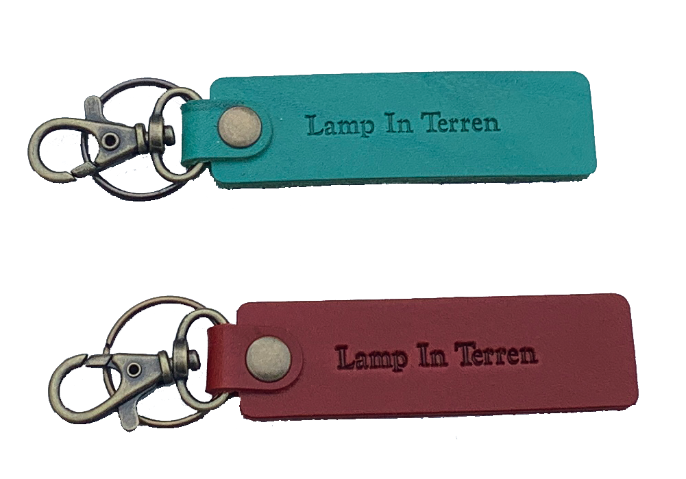 レザーキーホルダー＜ライトブルー・レッド＞ 