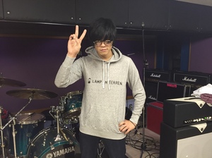 HOODIE2015-10-25 14.03.11.jpg